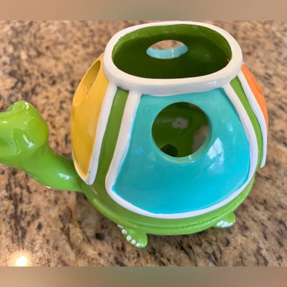 Kids Blue yellow green fish and tortoise hand soap dispenser toothbrush holder